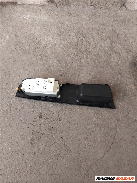 Toyota Yaris (XP130/XP150) Bal első ablakemelő kapcsoló  742320d680 0900u59 4. kép