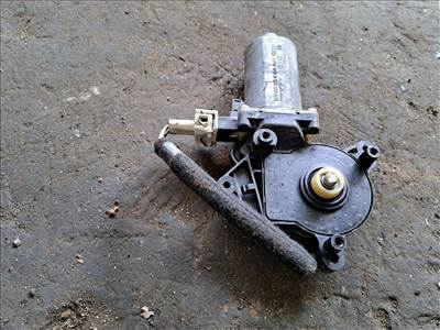 RENAULT ESPACE III JE0_ Jobb hátsó Ablakemelő Motor (33752) 0130821631