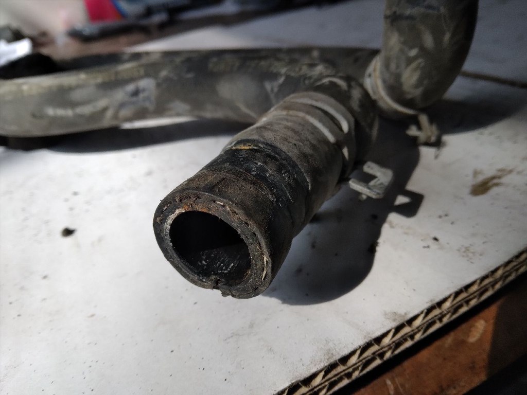 FORD KA I RB_ Vízcső (38387) SX6H18A264BAAWPA 5. kép