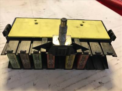 CITROËN BERLINGO Dobozos M_ Biztosítéktábla Motortér (14686) 9636079380