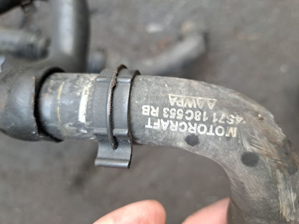 FORD MONDEO III Kombi BWY Vízcső (37681) XS7H-18495-EA P8D3A, 4871-18C439-BA, 4S71-18C553-RB 4. kép