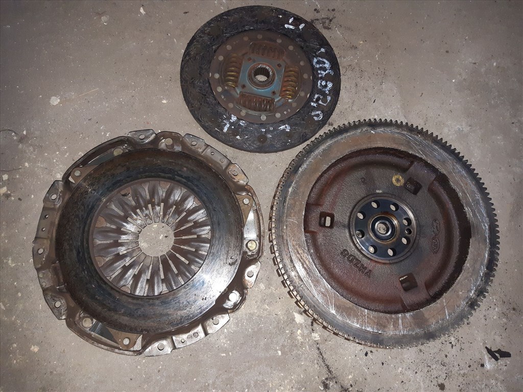 Hyundai H1 96-05 Kuplung Szett + Egytömegű Lendkerék 2. kép