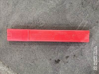 MITSUBISHI CARISMA lépcsőshátú DA_ Elakadásjelző Háromszög (05497) 27R03566