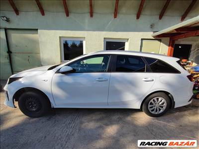 Kia Cee'd (CD) bontott alkatrészei
