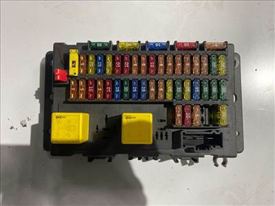 ROVER 75 RJ Biztosítéktábla Utastér (00631) 518174602, 050821101201