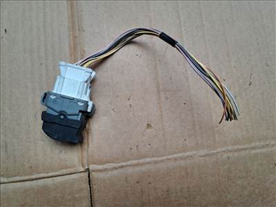 RENAULT ESPACE IV JK0/1_ Jobb hátsó Ablakemelő Kapcsoló (38276) 28082