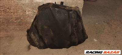 Mazda 5 Diesel üzemanyag tank tartály