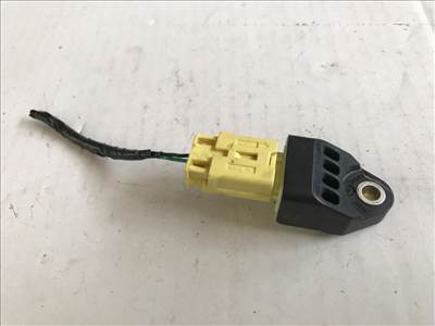 SUBARU IMPREZA Ferdehátú GR, GH, G3 Bal hátsó Oldal Ütközés Érzékelő (29135) 98237AG000