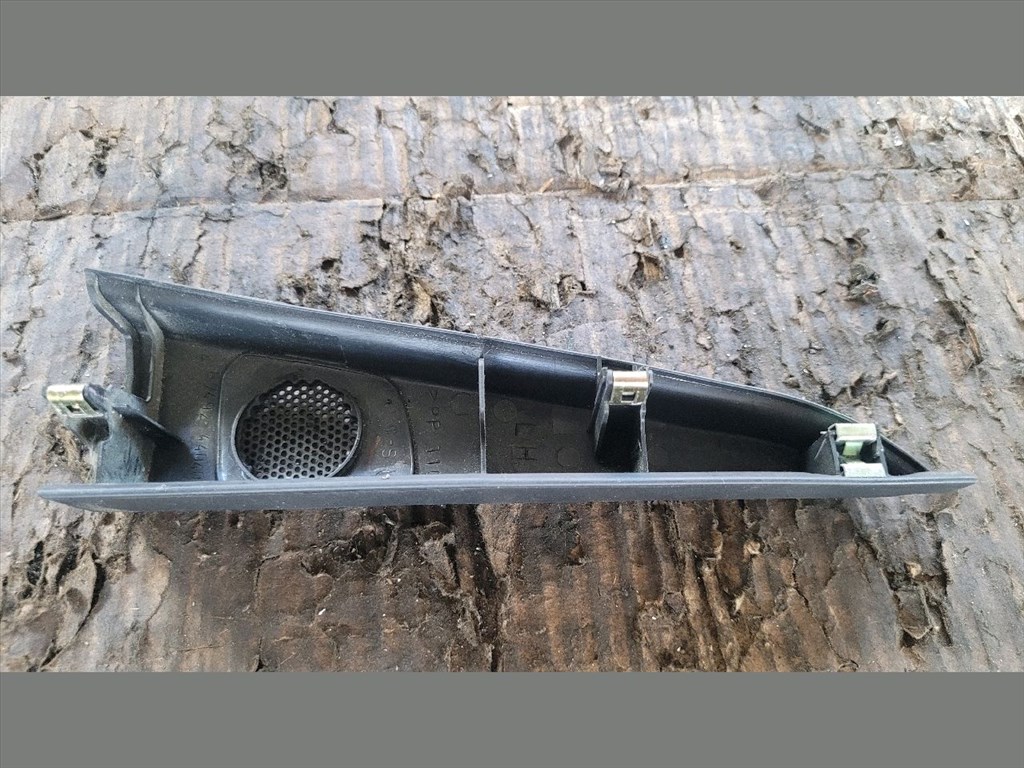 TOYOTA AVENSIS VERSO _CLM2_, _ACM2_ Bal hátsó Magassugárzó Tartó (49724) 6749244040 2. kép