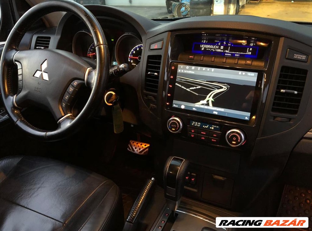 Mitsubishi Pajero CarPlay Android Multimédia Fejegység GPS Rádió Tolatókamerával 2. kép