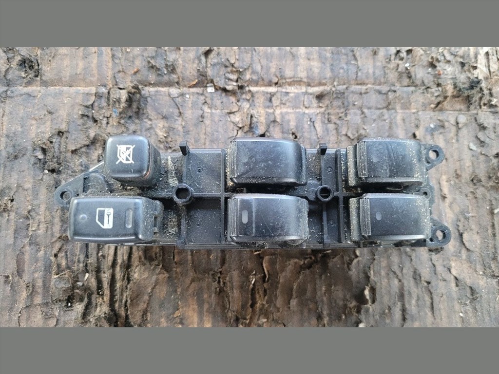 TOYOTA AVENSIS VERSO _CLM2_, _ACM2_ Ablakemelő Kapcsoló Négyes / Kettes (05704) 1. kép