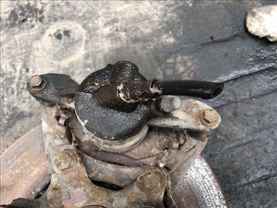 FORD MONDEO III Kombi BWY Jobb első Féknyereg Munkahengerrel (07001)