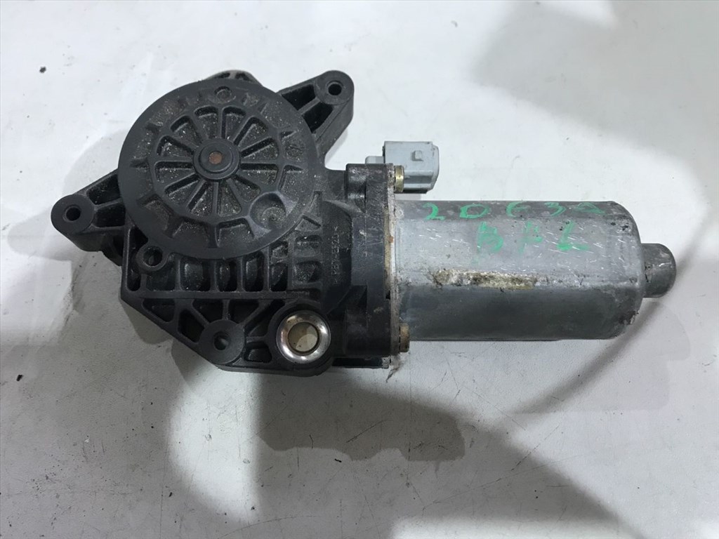 PEUGEOT 206 Ferdehátú 2A/C Bal hátsó Ablakemelő Motor (19794) 1. kép