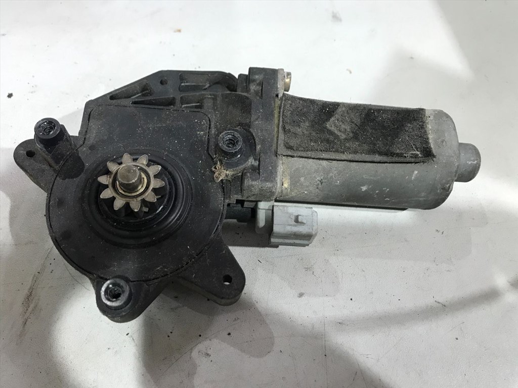 PEUGEOT 206 Ferdehátú 2A/C Bal hátsó Ablakemelő Motor (19794) 2. kép