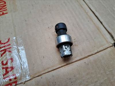 RENAULT ESPACE IV JK0/1_ Klíma Nyomásérzékelő Kapcsoló (38278) 7700417506