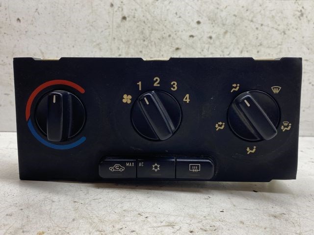 OPEL ZAFIRA A Fűtéskapcsoló (manuális klímás) 1. kép