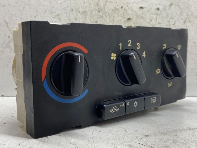 OPEL ZAFIRA A Fűtéskapcsoló (manuális klímás) 6. kép