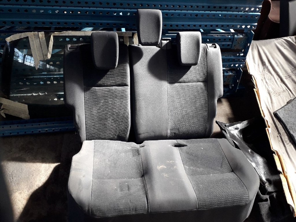 SUZUKI SWIFT III MZ, EZ Hátsó Ülés Szett (12402) 1. kép