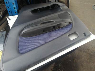 HONDA STREAM RN Jobb hátsó Ajtó Kárpit (09529)