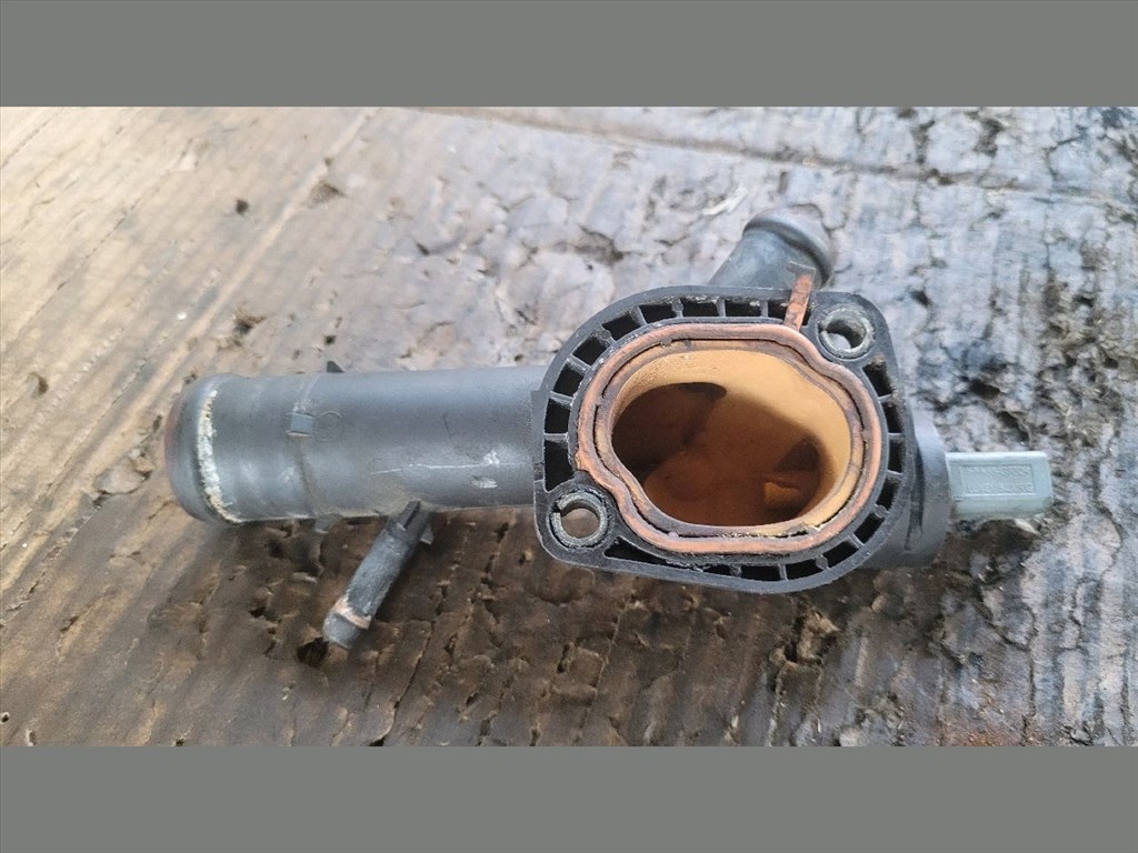 SEAT IBIZA IV 6J5 Hűtővíz Elosztó Cső (49730) 03L121131F 2. kép