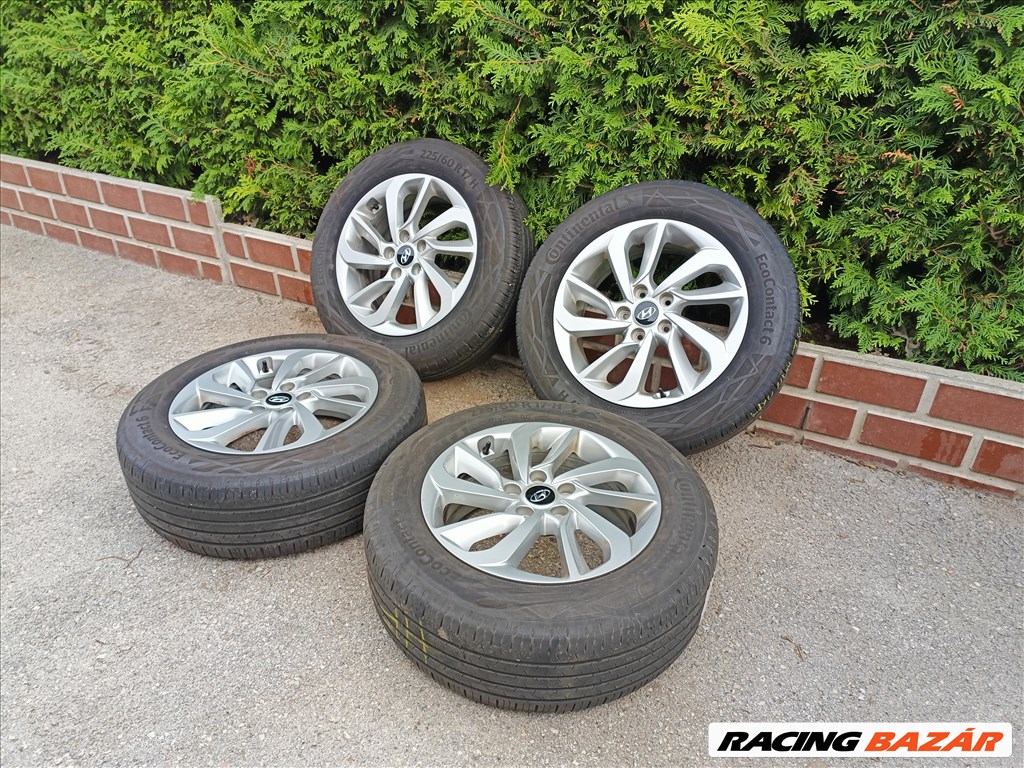  5x114.3 lyukosztású 17" újszerű Hyundai / Kia alufelni, rajta 225/60 használt nyári gumi  2. kép