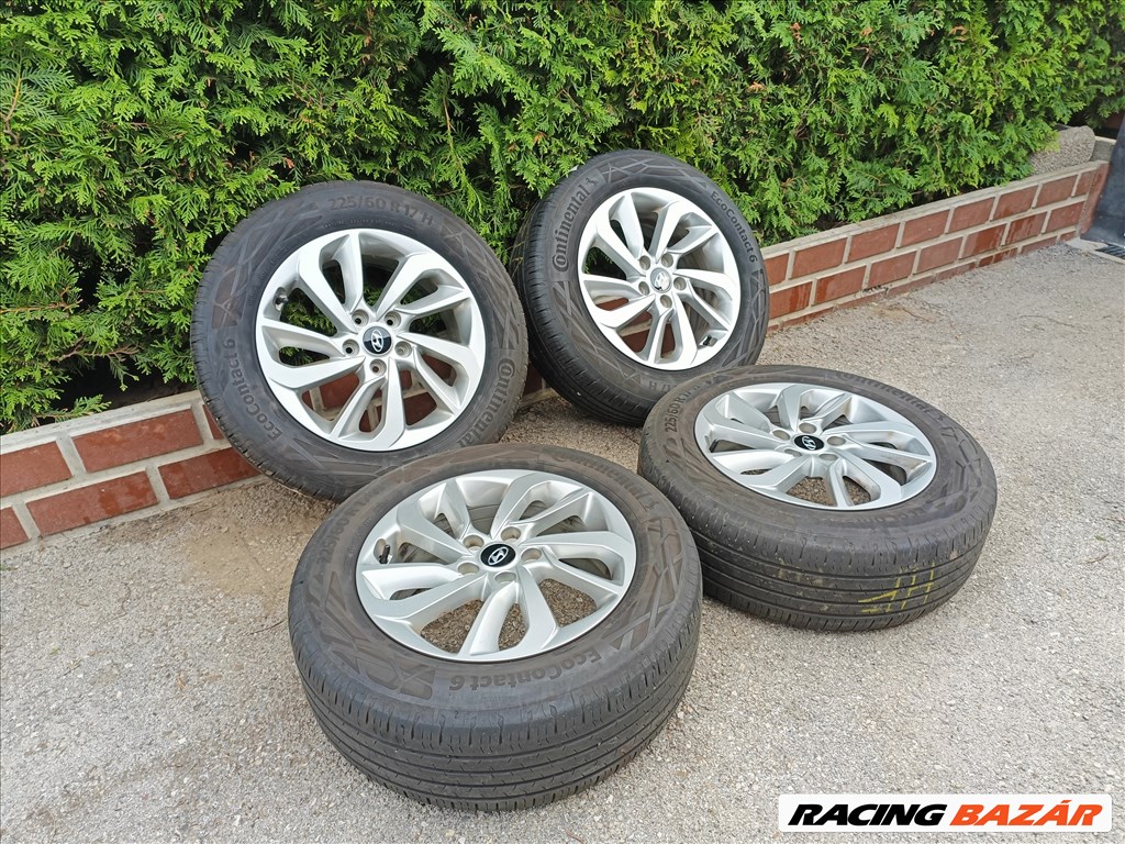  5x114.3 lyukosztású 17" újszerű Hyundai / Kia alufelni, rajta 225/60 használt nyári gumi  3. kép