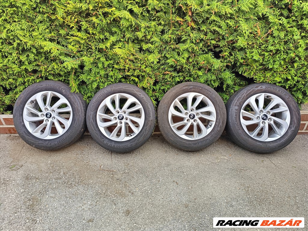  5x114.3 lyukosztású 17" újszerű Hyundai / Kia alufelni, rajta 225/60 használt nyári gumi  4. kép