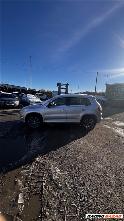 Volkswagen Tiguan R-Line 2.0 TDI 4 Motion bontott alkatrészei 4. kép