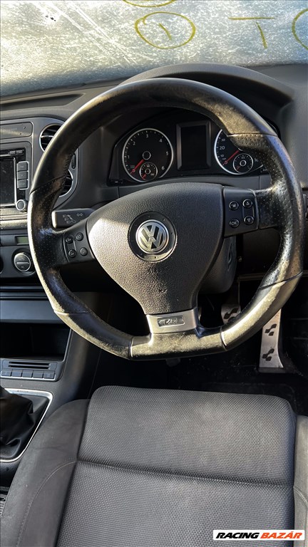 Volkswagen Tiguan R-Line 2.0 TDI 4 Motion bontott alkatrészei 9. kép