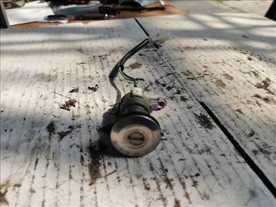 MAZDA 626 V Station Wagon GW Csomagtérajtó Zárbetét (30641)