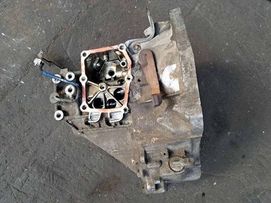 TOYOTA YARIS SCP1_, NLP1_, NCP1_ Automata Váltó (43669) TOYOTA AISIN/71118577 1. kép