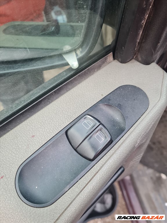 Mercedes Vito 638 bal első ablakemelő kapcsoló 1. kép