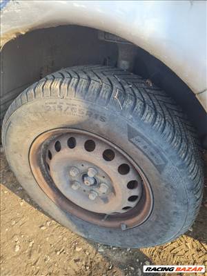 Mercedes V-osztály W638 215/65 R15 négy évszakos gumigarnitúra lemezfelnik