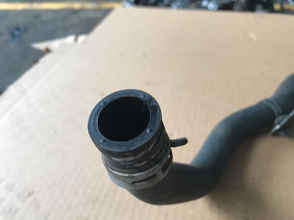 SUBARU IMPREZA Ferdehátú GR, GH, G3 Vízcső (29290) EE20Z 3. kép