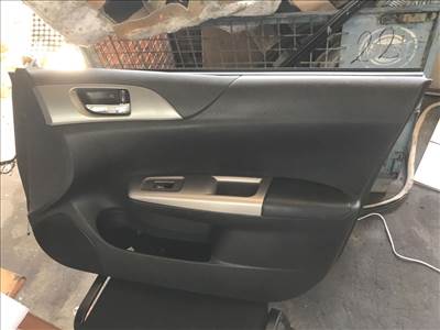 SUBARU IMPREZA Ferdehátú GR, GH, G3 Jobb első Ajtó Kárpit (31361) 9Z0226FRD108
