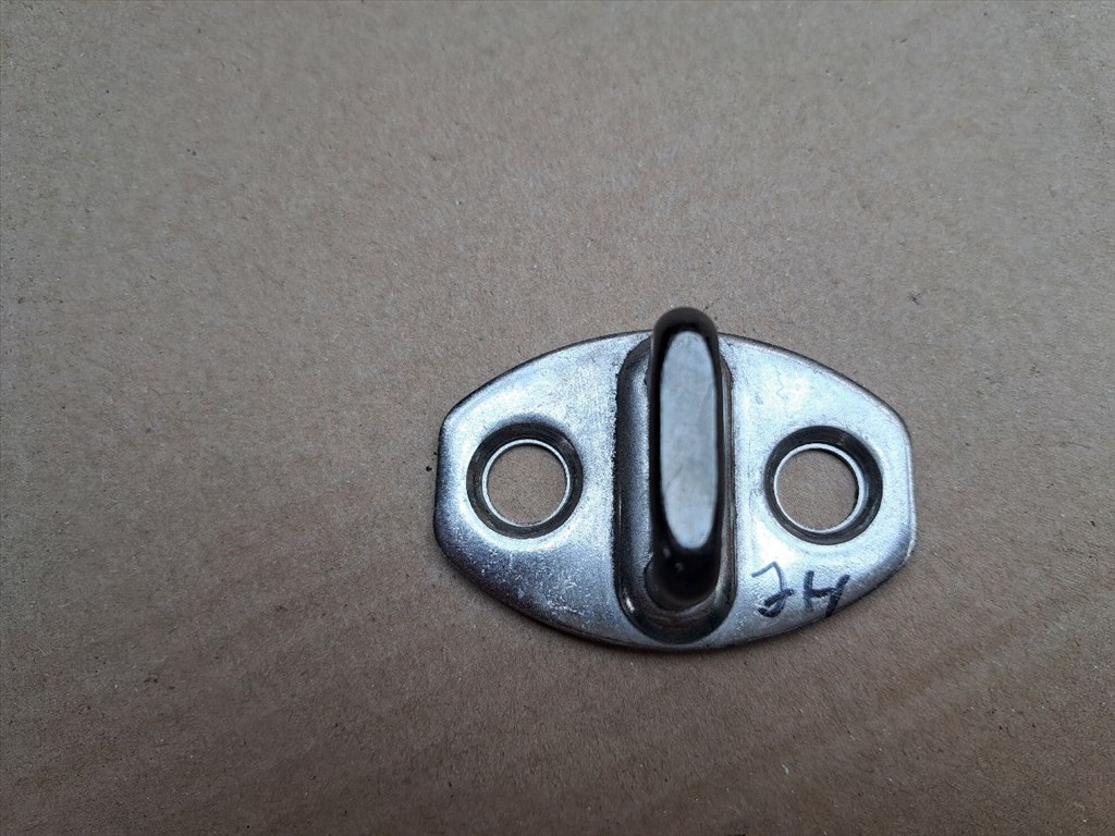 VW GOLF VI 5K1 Jobb hátsó Ajtóbehúzó (36750) 5K0 837 033 A 1. kép