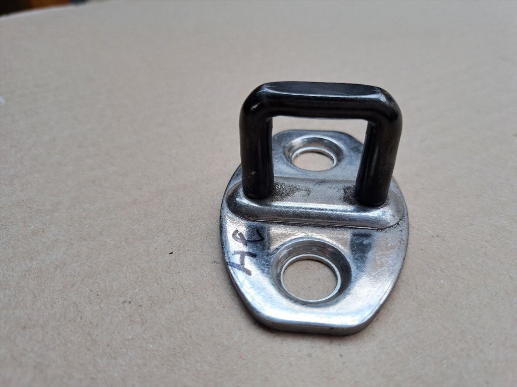 VW GOLF VI 5K1 Jobb hátsó Ajtóbehúzó (36750) 5K0 837 033 A 4. kép