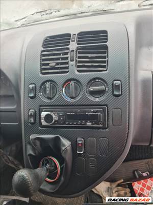 Mercedes Vito 638 TD középkonzol keret