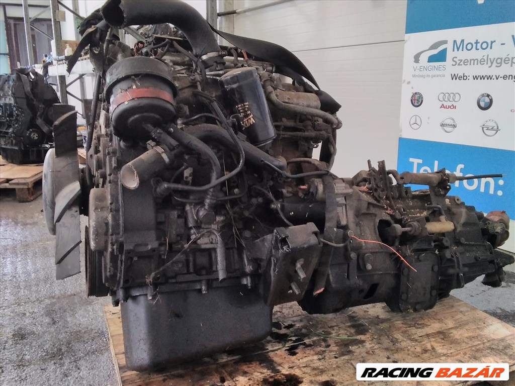 IVECO F1CE0481A bontott motor 2. kép
