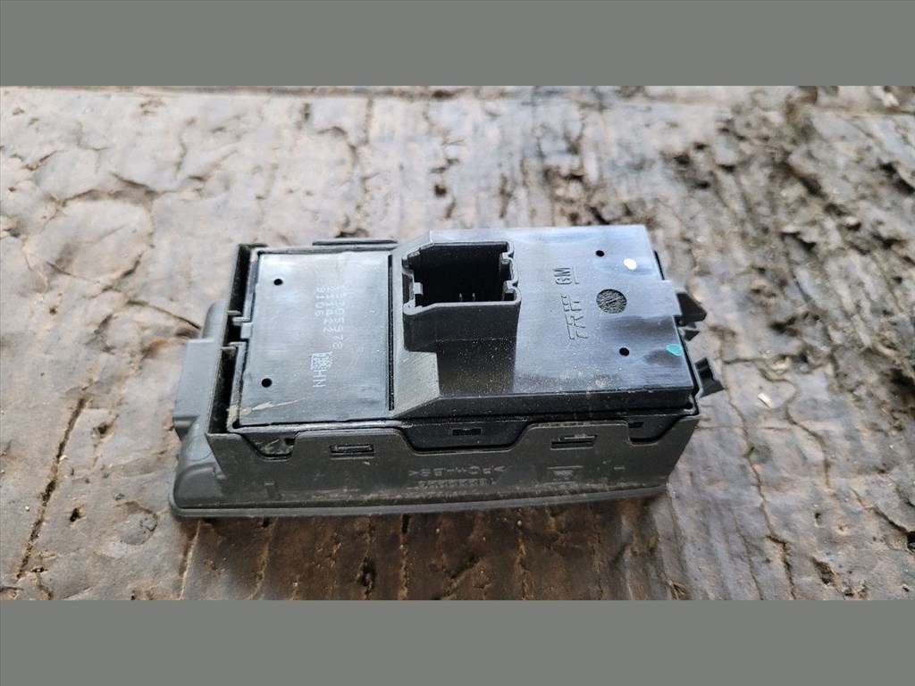 OPEL INSIGNIA Sports Tourer  Bal első Ablakemelő Kapcsoló (49735) 13222226 2. kép