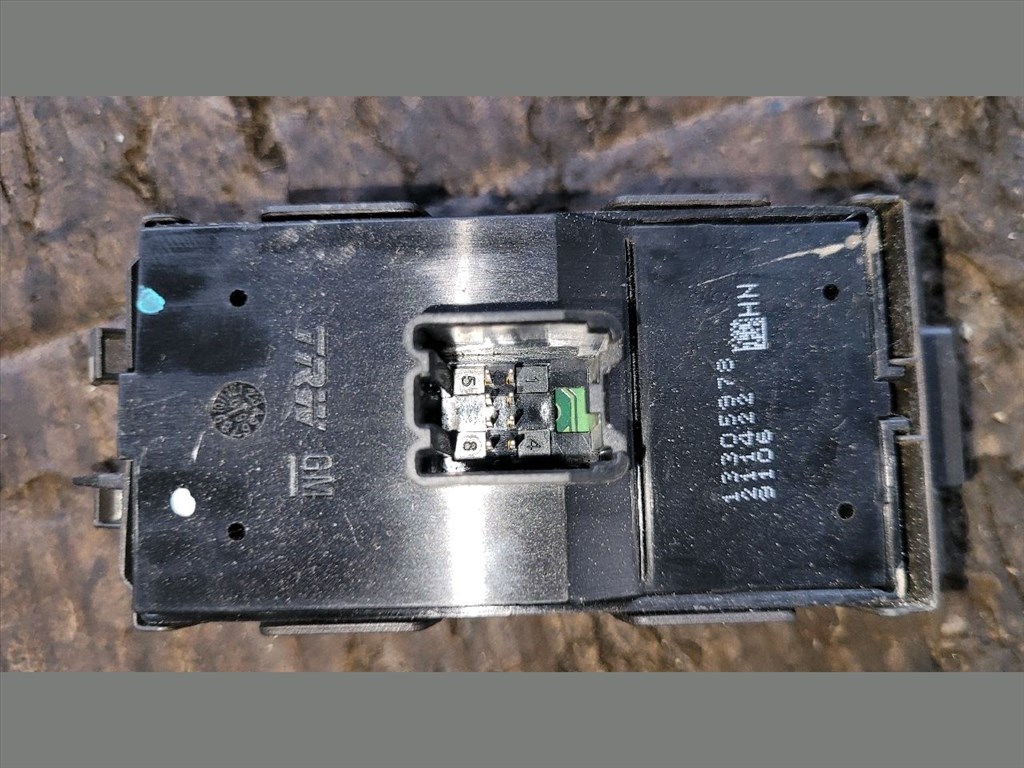 OPEL INSIGNIA Sports Tourer  Bal első Ablakemelő Kapcsoló (49735) 13222226 4. kép