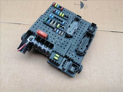 VOLVO S60  Biztosítéktábla Csomagtér (07297) 12217799