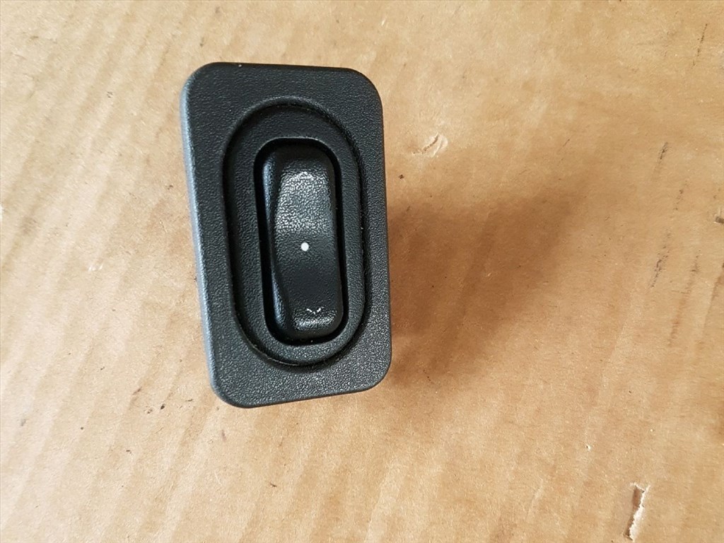 OPEL CORSA C F08, F68 Jobb első Ablakemelő Kapcsoló (32475) 13363102, 24407699 1. kép