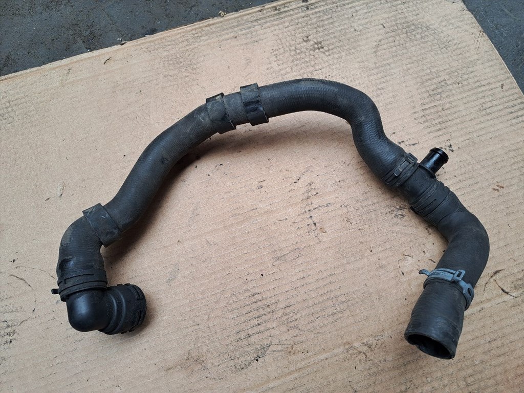 VW GOLF VI 5K1 Vízhűtő Cső Alsó (47543) 1K0122051HA 1. kép