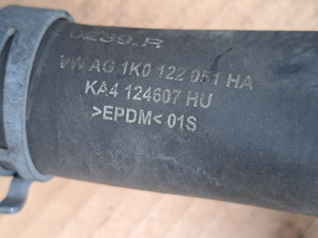 VW GOLF VI 5K1 Vízhűtő Cső Alsó (47543) 1K0122051HA 3. kép