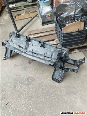 Renault Kangoo II homlokfal 