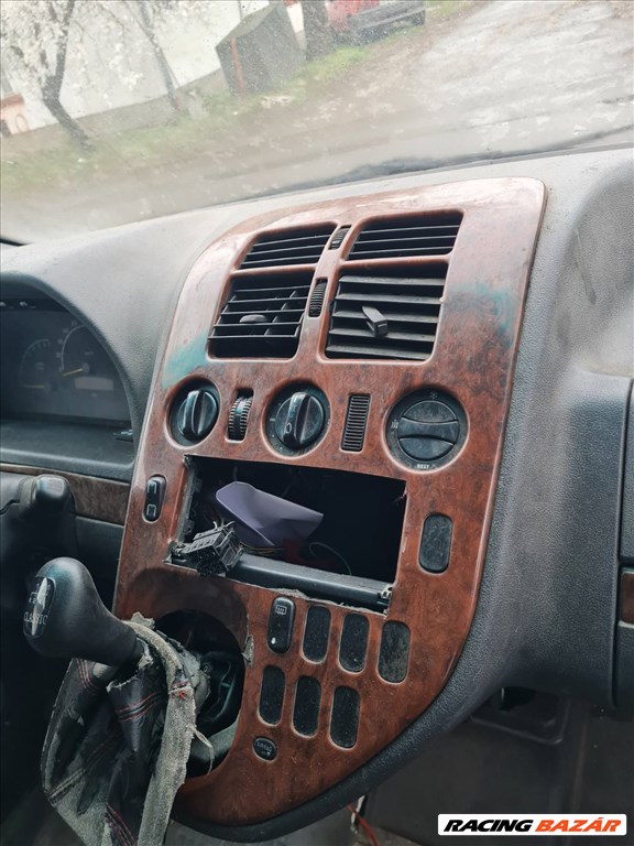 Mercedes Vito 638 cdi fa betét szett 2. kép