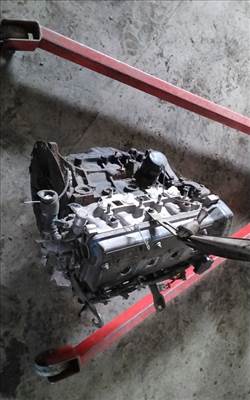 TOYOTA COROLLA 97.05-99.09 Motor. benzin fűzött blokk hengerfejjel