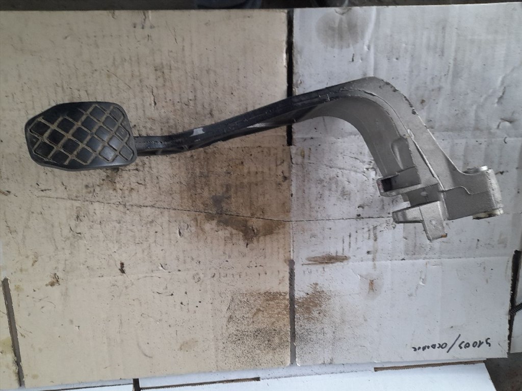 AUDI A6 4B, C5 Kuplung Pedál (47658) VW/8D1721316G 1. kép