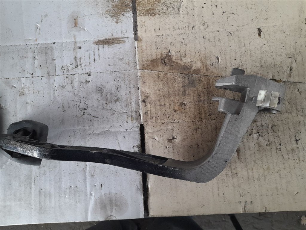 AUDI A6 4B, C5 Kuplung Pedál (47658) VW/8D1721316G 2. kép